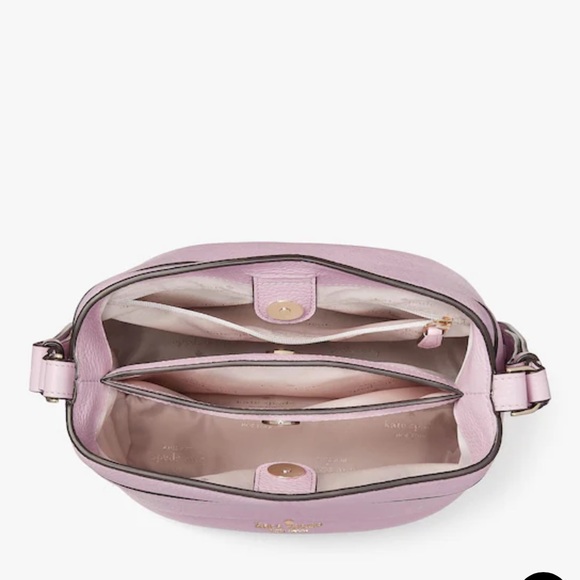 Kate Spade Leila Small Bucket Bag
COLOR:
Quartz Pink
NWT - Picture 6 of 16